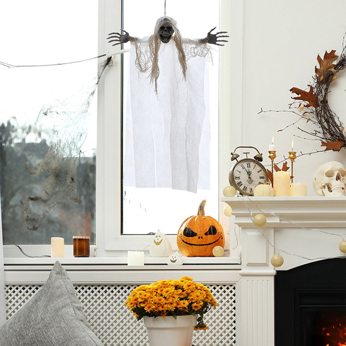 Wadada Halloween Hanging Grim Reapers, Halloween Skeleton Flying Ghosts for Halloween Outdoor Decoration, Haunted Haunted House Prop, Halloween Party Supplies Decor (17x13 Inch, With Suction Cups)