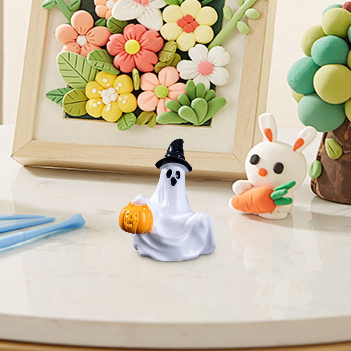 WKSCLPAI Halloween Miniatures Figures Mini Resin Figurines for Halloween Decorations, Halloween Party Favors Bag Fillers Garden Dollhouse Decor 12 Styles to Choose From, Skeleton Hugs