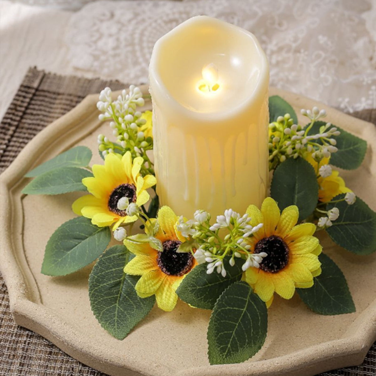 Guozer 1PCS Fall Candle Rings Wreaths Decorative Rattan Garland with Maple Leaf Berries for Thanksgiving Halloween Table Decor (No Light)