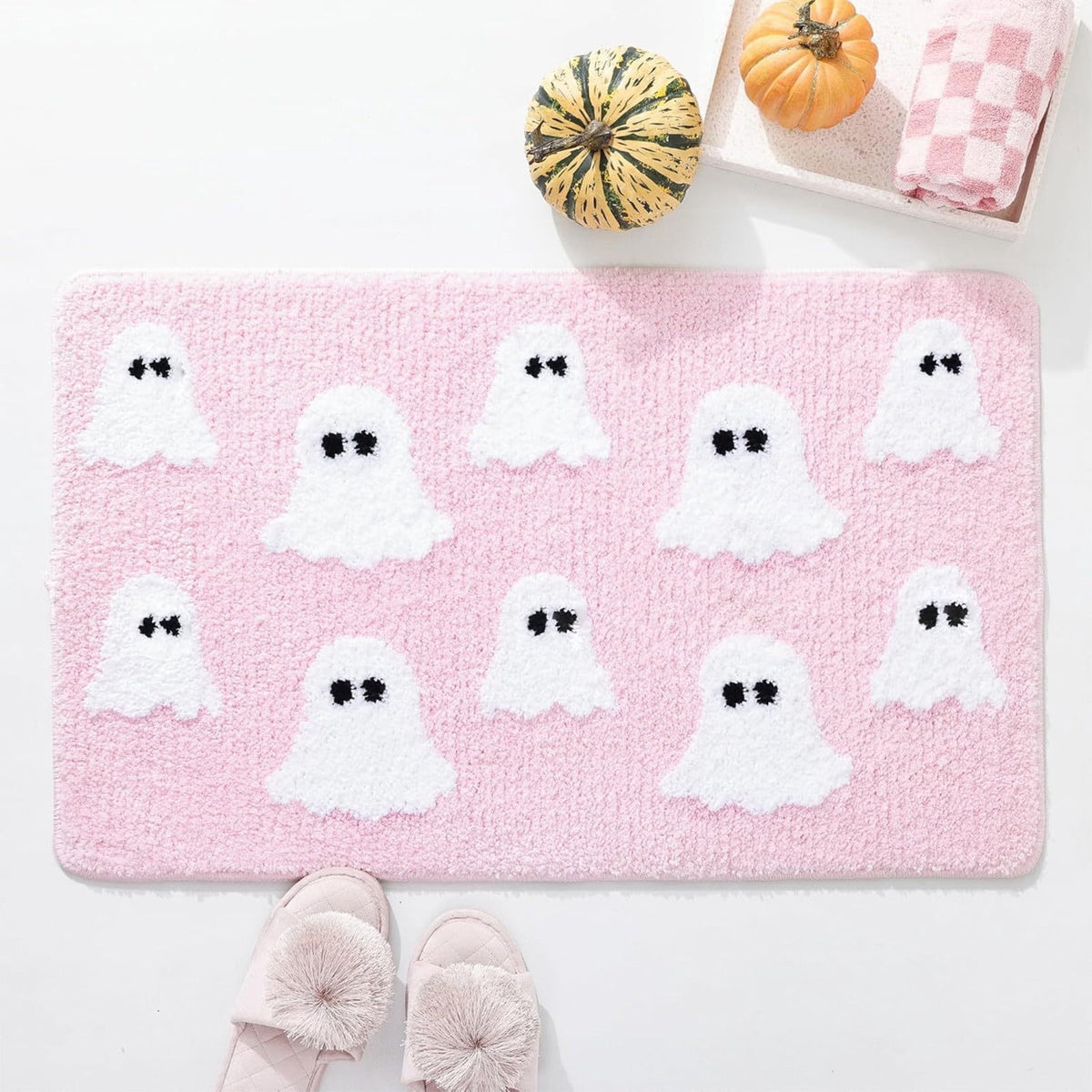 Halloween Ghost Door Mat, Cute Welcome Mat for Front Door Porch Entryway Haunted Outdoor Decor Spooky Decorative Entrance Doormat Non Slip Halloween Rug, 16" x 24"