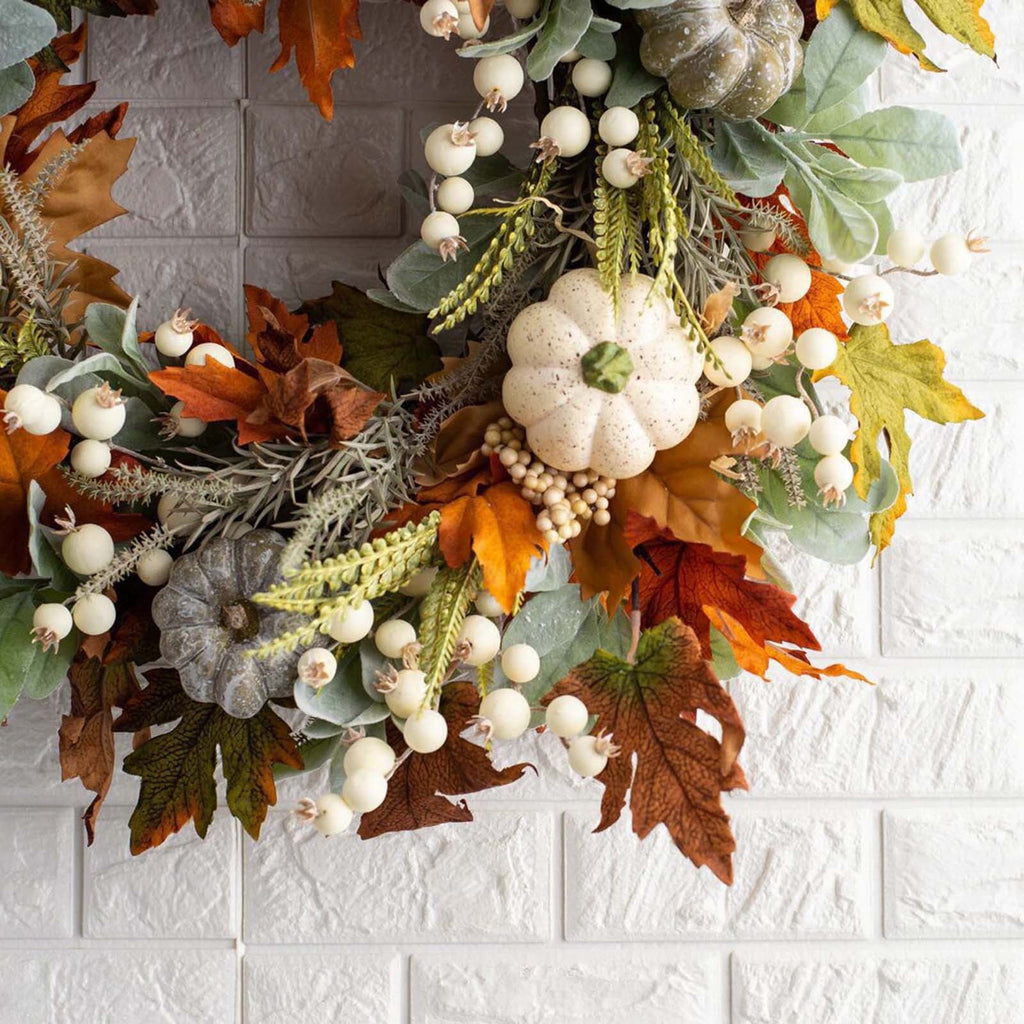 geerera Fall Decor, Thanksgiving Wreath, Frosted Leaf Pumpkin Berry Wreath for Thanksgiving Halloween Farmhouse Harvest Front Door Outdoor Indoor Window Wall